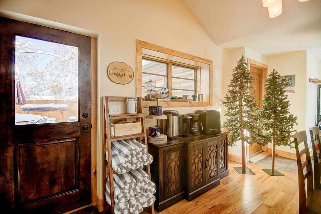 Cottonwood Heights Engen Hus Bed And Breakfast מראה חיצוני תמונה